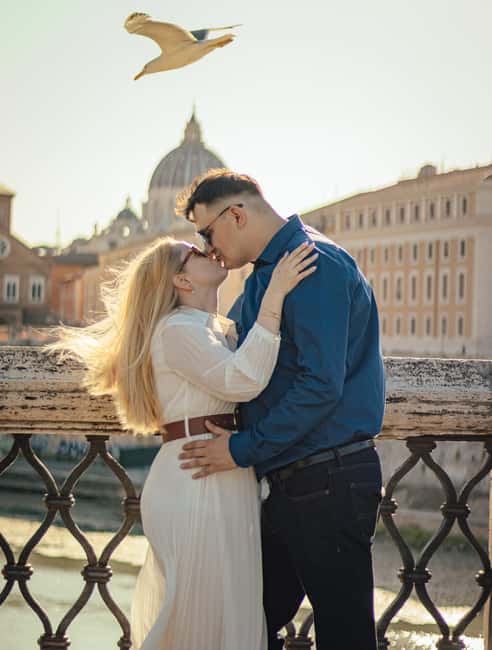 Rome: Vatican and Castel Sant'Angelo Private Photoshoot - Castel SantAngelo photo stop: what you can get in limited time