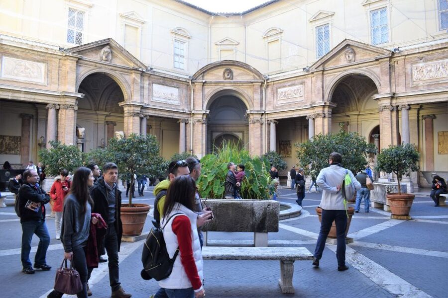 Rome: Vatican & Colosseum Experience with Lunch & Transfers - FAQ