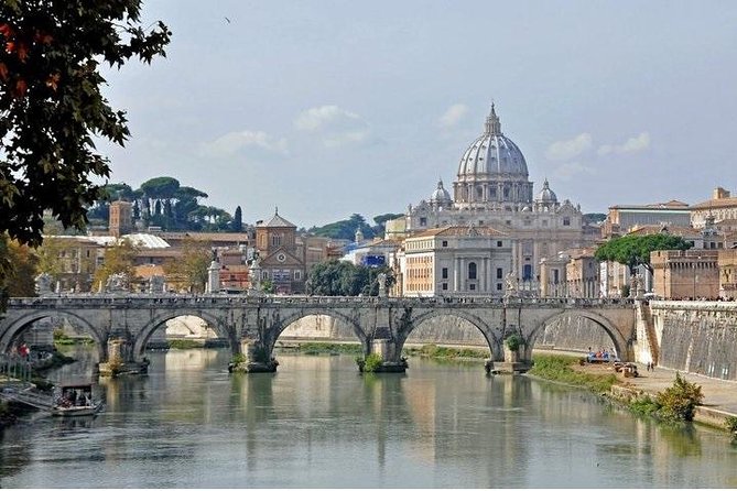 Rome: Vatican Museums and Colosseum Private Tour with Transfers - Entering the Colosseum: design, power, and 60,000 spectators