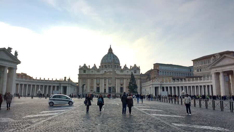 Rome: Vatican Museums and Sistine Chapel Skip-the-Line Entry - Where you start and how to find your entry point