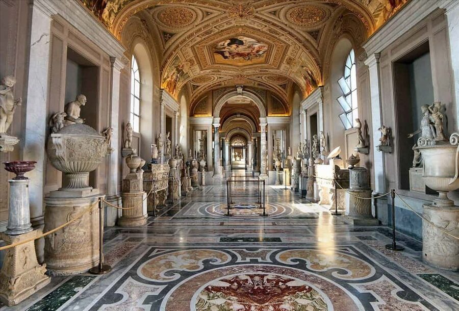 Rome: Vatican Museums, Sistine Chapel and St. Peter's Tour - Headsets, crowd control, and what the guides actually do