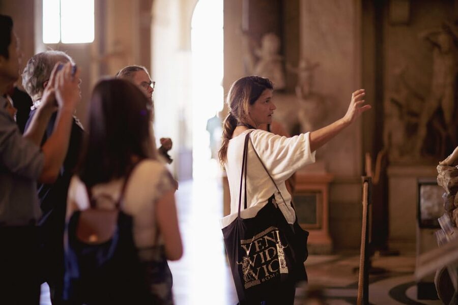 Rome: Vatican Museums & Sistine Chapel Private Evening Tour - Getting in smoothly: meeting point, timing, and ID