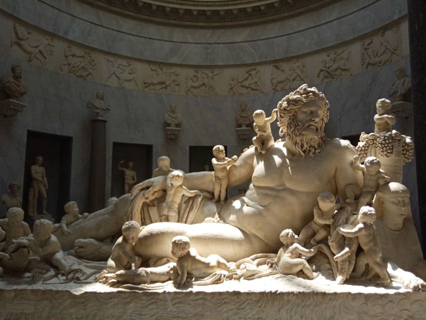 Rome: Vatican Museums Sistine Chapel St Peters Basilica Tour - Cortile del Belvedere, the setting before the art