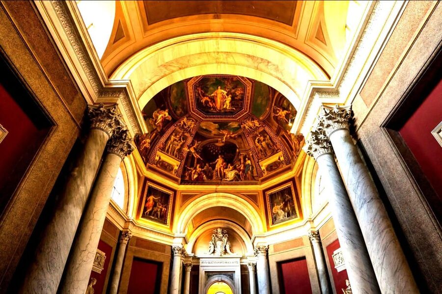 Rome: Vatican Museums & Sistine Chapel Ticket + Tour Options - Audioguide vs Licensed Guide: Which Option Fits Your Style?