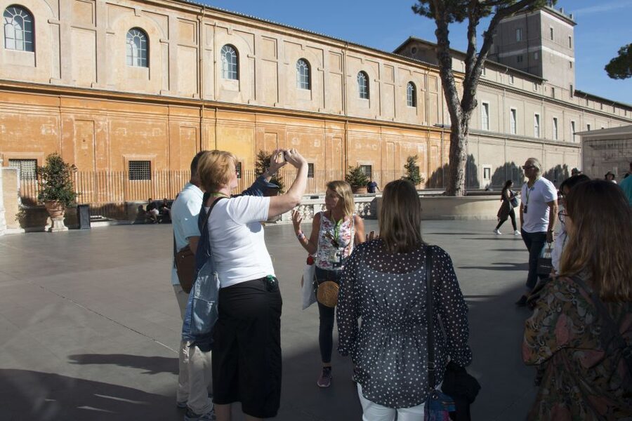 Rome: Vatican Museums, Sistine Chapel Tour & Basilica Access - Headsets: helpful, but manage expectations