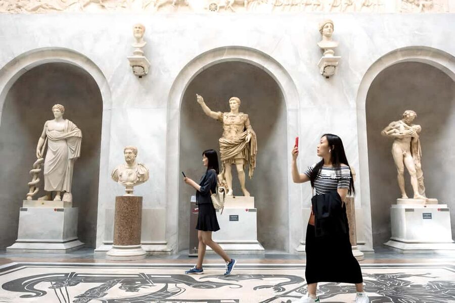 Rome: Vatican Museums & Sistine Chapel Tour with Fast Entry - Gallery of Maps and Cortile del Belvedere: seeing Rome from Vatican walls