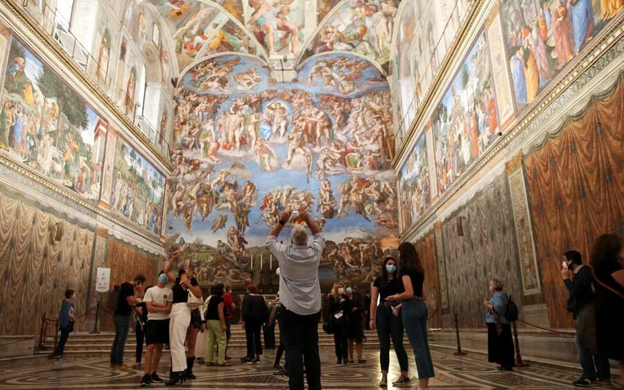 Rome: Vatican Museums Sistine Chapel with priority admission - Airport-Style Security: Plan for Up to 30 Minutes