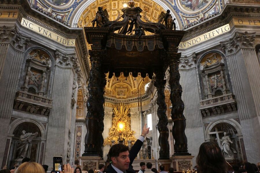Rome: Vatican Museums & St. Peter's Basilica with Dome Climb - Where you start, and why the early clock matters
