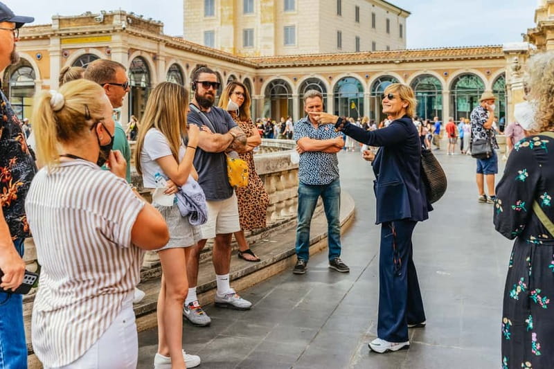 Rome: Vatican, Sistine Chapel and Basilica Guided Tour - The guide experience: why small groups feel different here