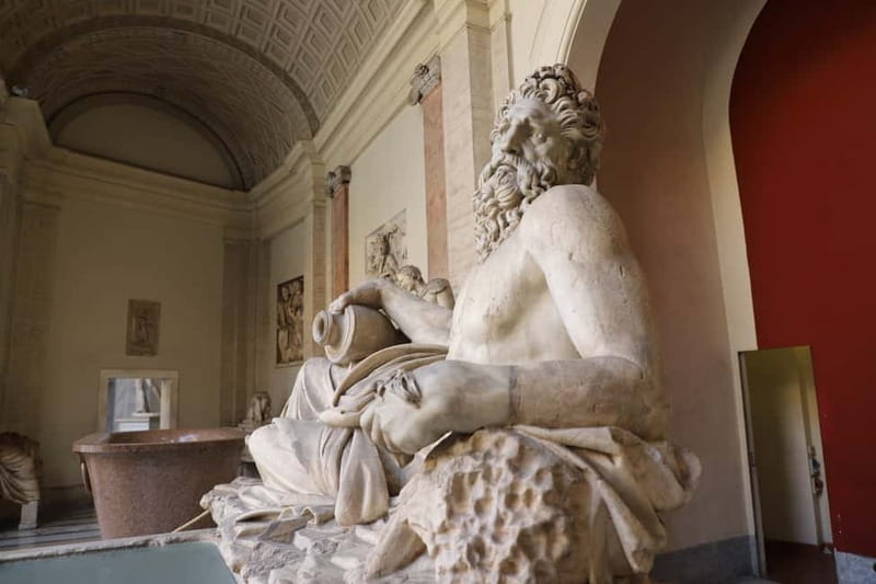 Rome: Vatican & St Peter's Basilica: unlock the wonders - What to wear and bring so you do not get stopped