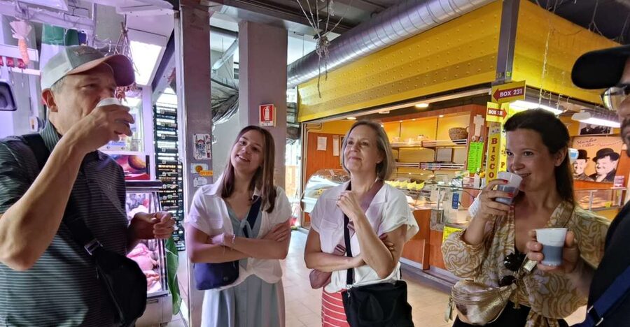 Rome: Vatican Street Food and Wine Tour with Farmers Market - Practical tips before you go (so the tour stays fun)