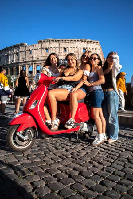 Rome Vespa: City Highlights Sightseeing Tour by Vespa - The Colosseum stop: short guided time with big pay-off