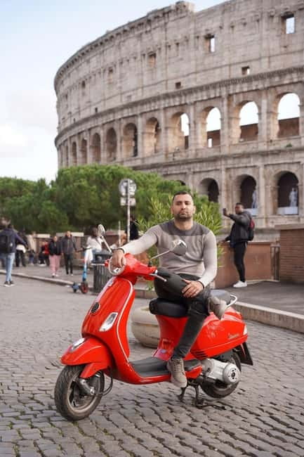 Rome Vespa: City Highlights Sightseeing Tour by Vespa - Giardino degli Aranci, Terrazza Aventino, and why this stop feels special