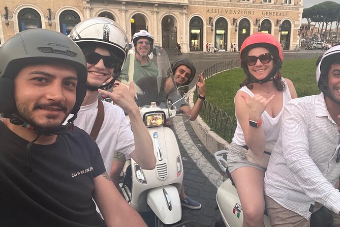 Rome Vespa tour with Pro Photographer - Stop 3: Fontana dell’Acqua Paola for bronze-and-sea god details