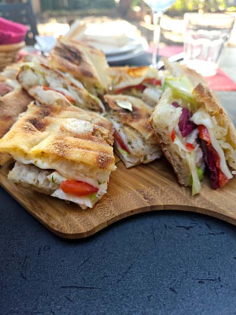 ROME: Villa Borghese Lake tour by boat paddling independently +aperitivo - Practical tips: meeting point, rain, and food limits