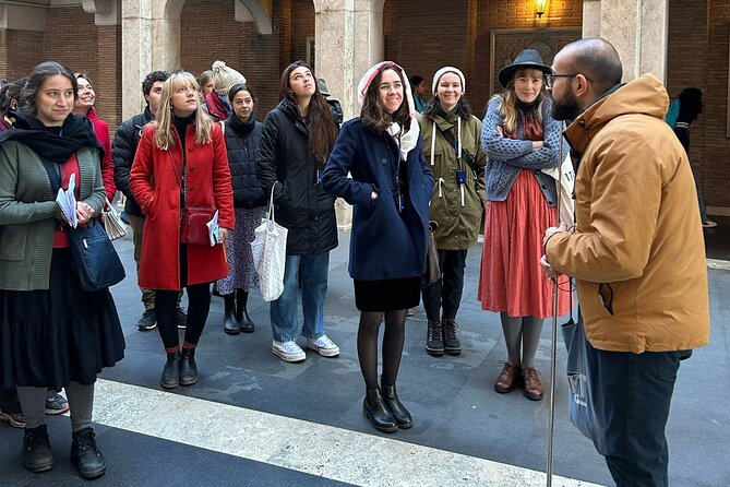 Saint Peter's Basilica Official Guided Tour - What to do if the guide changes the pace or the view