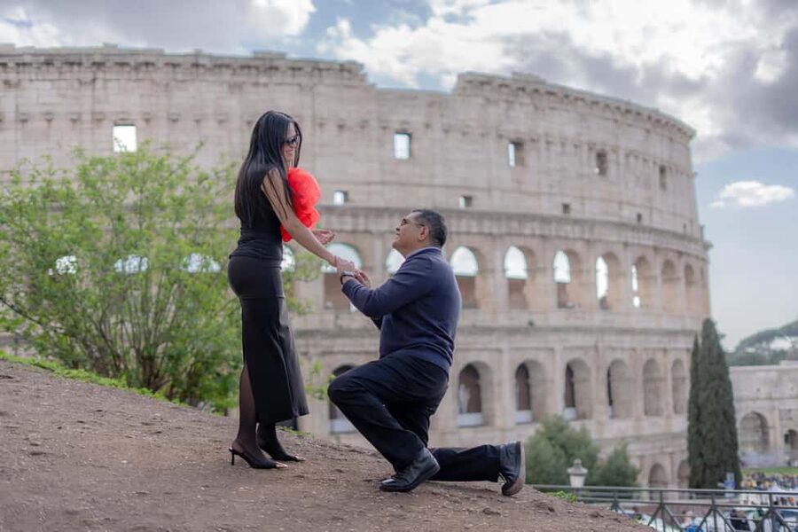 Secret Proposal Photoshoot in Rome + Reel - Who this proposal photoshoot is best for
