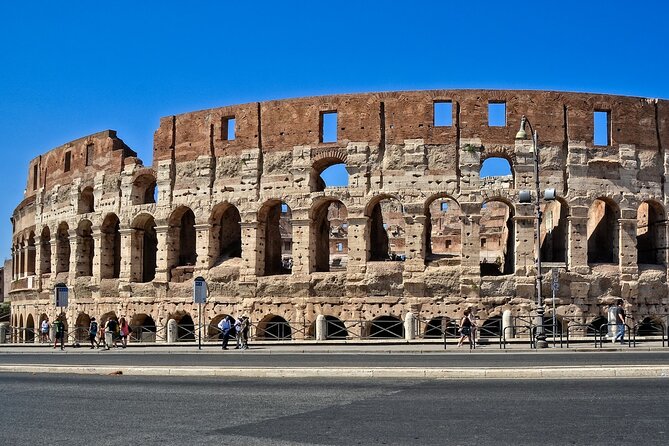 Semi Private Colosseum Tour With Access to Ancient City of Rome - Meeting at Piazza del Colosseo, Then Straight Into the Ancient Core