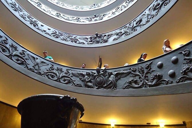 Sistine Chapel and Vatican Museum Guided Tour - Meeting Point at Via Santamaura: Get There Without Stress