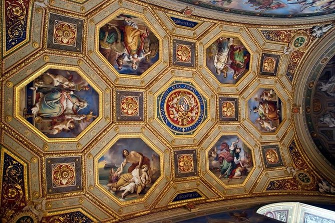 Sistine Chapel Morning Tour with Vatican Museums Galleries & Raphael Rooms - Crowd Reality, Timing, and What You Can Control