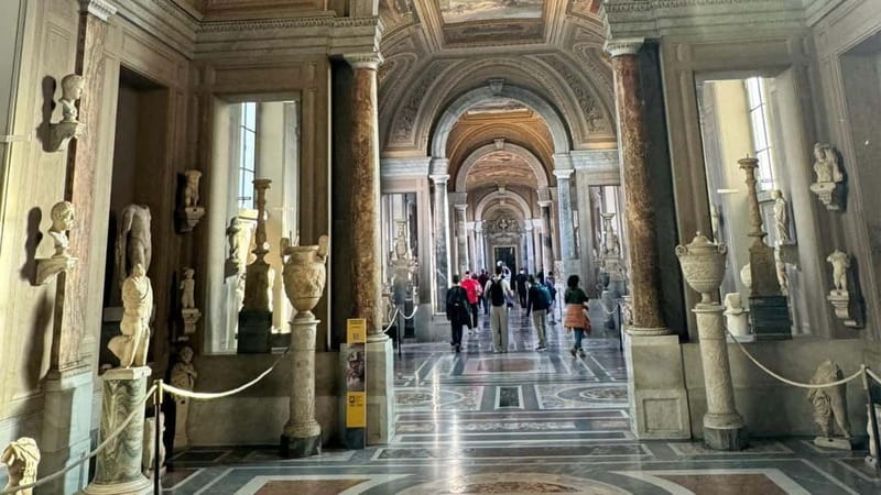 Skip-the-Line Ticket: Vatican Museums & Sistine Chapel - Fast-track entry that actually changes your day