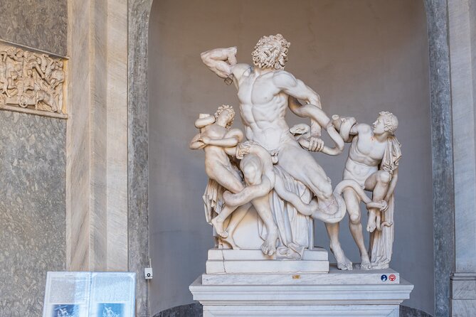 Skip-the-Line Vatican Museum, Sistine Chapel & St Peter Basilica - Raphael Rooms: where you feel the High Renaissance punch