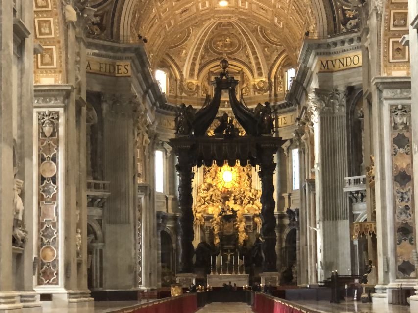 Skip the line Vatican Museum Sistine & St.Peter Private Tour - Borgia Apartments and modern religious art, a surprising shift