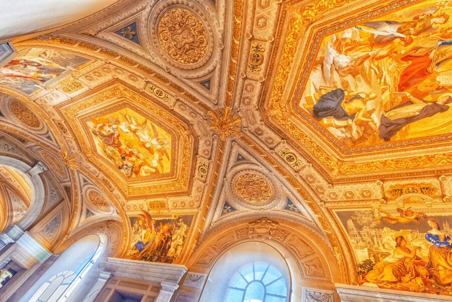 Skip the line Vatican Museum Sistine & St.Peter Private Tour - The Carriage Museum: pope gear that feels human