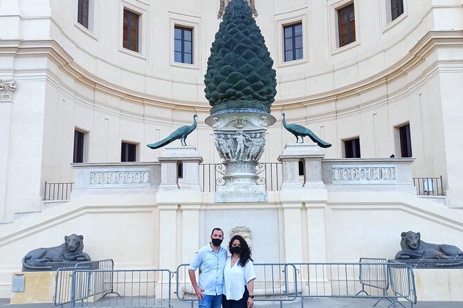 Skip-the-Line Vatican Museums and Sistine Chapel Guided Tour - Where you meet at Piazza della Città Leonina 8 (and what to do with your 15 minutes)