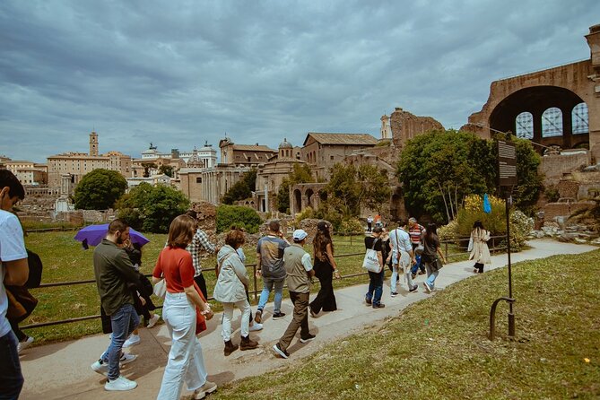 Small group Colosseum with Arena Floor, Palatine Hill & Forum Tour - Meeting at Piazza del Colosseo, Then Moving Fast (and Listening)