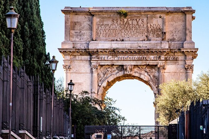 Small Group Tour of Colosseum and Ancient Rome - Entering the Colosseum: gladiator stories plus the best viewpoints
