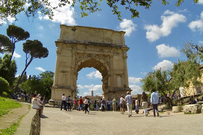 Small-Group Tour of Roman Forum & Palatine Hill - Meeting at Piazza del Colosseo 21 and beating the security line
