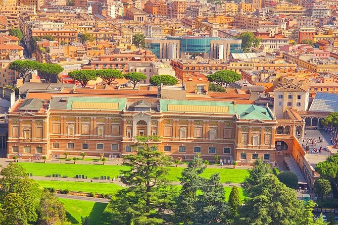 St. Peter's Basilica Dome to Underground Grottoes Tour - Guides, headsets, and keeping your day from turning chaotic
