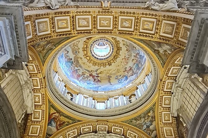 St. Peter's Basilica, Square and Papal Grottoes Guided Tour - How This Tour Makes Vatican City Feel Manageable