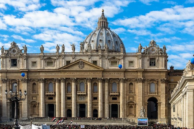 St Peter’s Basilica Tour, Dome Climb & Papal Tombs I Max 6 People - St Peter’s Basilica: why the scale feels like a trick