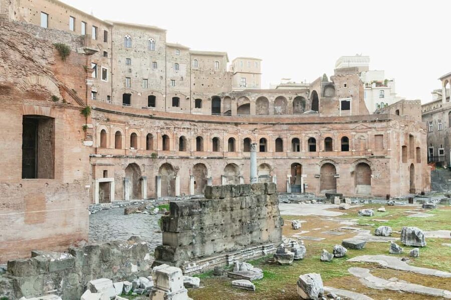 Sunrise in Rome: Small Group E-Bike Tour & Italian breakfast - How much you cover in 3 hours, and who this tour fits best