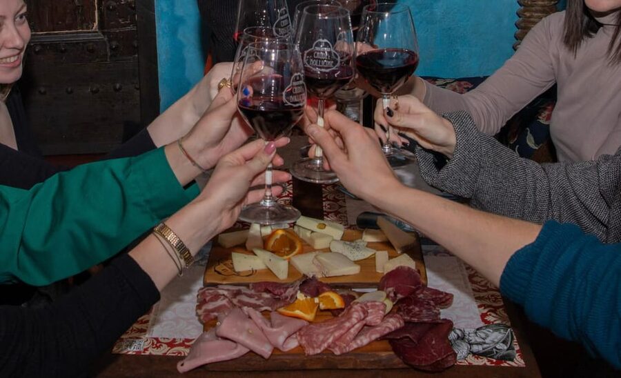 Taste of Tuscany: Food & Wine tour with Florentine Cuisine - Santa Croce Finish and the Perfect Time to Keep Exploring