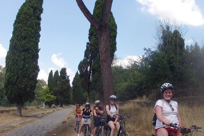The Appian Way e-bike tour - Complesso di Capo di Bove and the Parco Archeologico della Appia Antica (Plus the Free Ticket Stop)