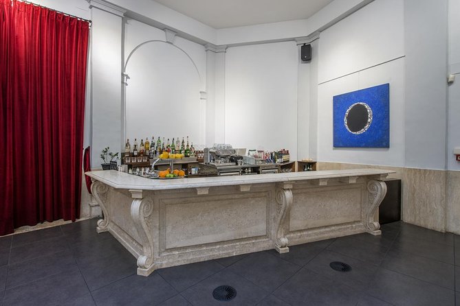 The Great Opera Arias Concert at Palazzo Poli - Trevi Fountain - Bar time, drinks, and what’s included for comfort