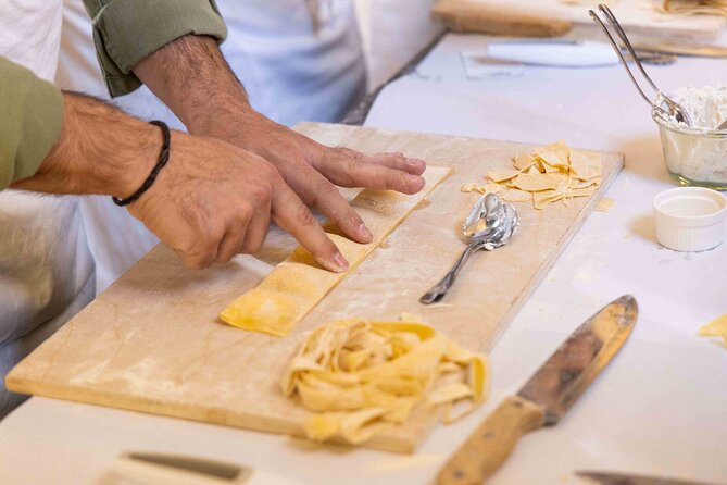 Top Class of Ravioli, Fettuccine and Tiramisu Workshop in Rome - Where You Meet, What to Wear, and How to Find the Room