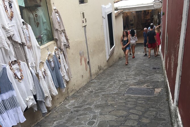 Transfer from Rome to Amalfi coast/Sorrento Area and Vice Versa - Pickup that actually matches your arrival, airport and train included