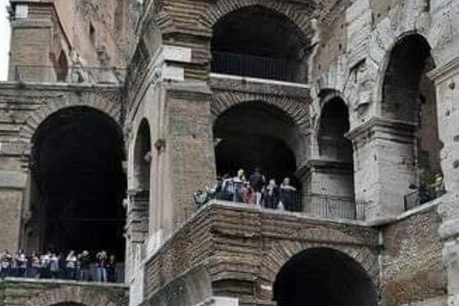 Transfer Rome to Airports - Comfort on Board: AC and Water Actually Help