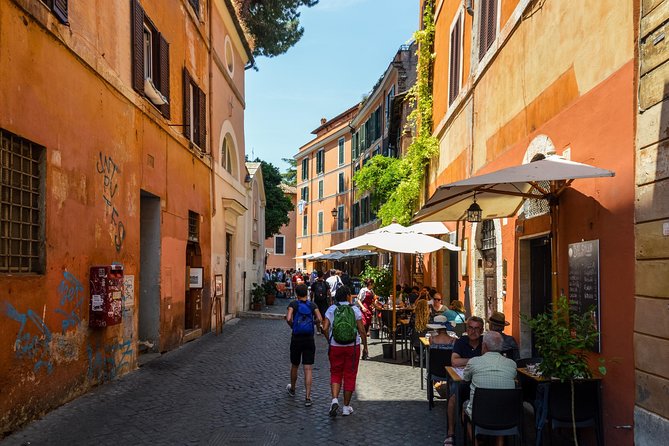 Trastevere and Rome's Jewish Ghetto Half-Day Walking Tour - Santa Maria in Trastevere: When You Get the Interior, It Feels Like a Bonus