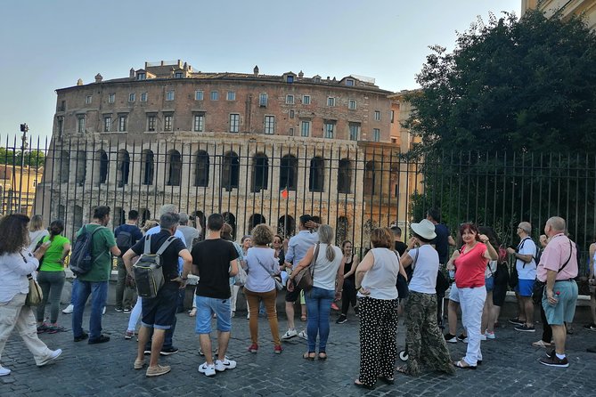 Trastevere Tour - Trastevere streets to Piazza Trilussa, ending with the right mood