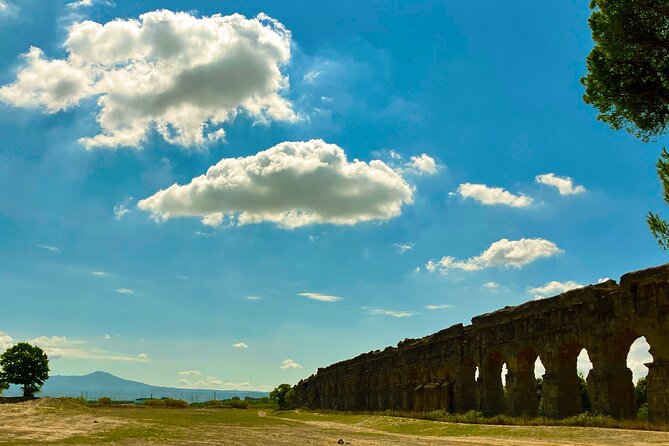 Urban Hike to the Aqueduct Park in Rome - Aqueduct Felice: Following Ancient Engineering Like a Water Detective