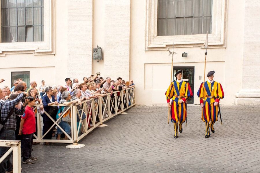 Vatican City: Skip-the-Line Vatican Museums & Sistine Chapel - Should you book this Vatican Museums and Sistine Chapel tour?
