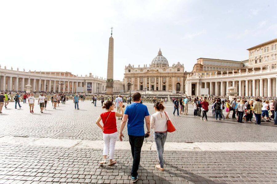 Vatican City: Skip-the-Line Vatican Museums & Sistine Chapel - Meeting point at Via Sebastiano Veniero 19, and how to avoid first-day stress