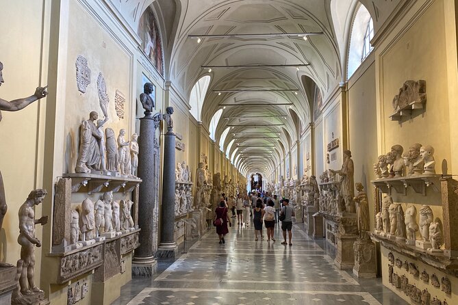 Vatican Early Tour: Museums & Sistine Chapel Guided Tour - Sistine Chapel in 30 minutes: Conclave smoke and the Last Judgment face hunt