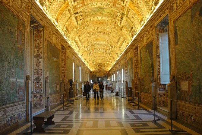 Vatican Evening Tour: the Museums at Their Best I Max 6 People - Why a 5:30 pm Vatican start feels smarter than daytime