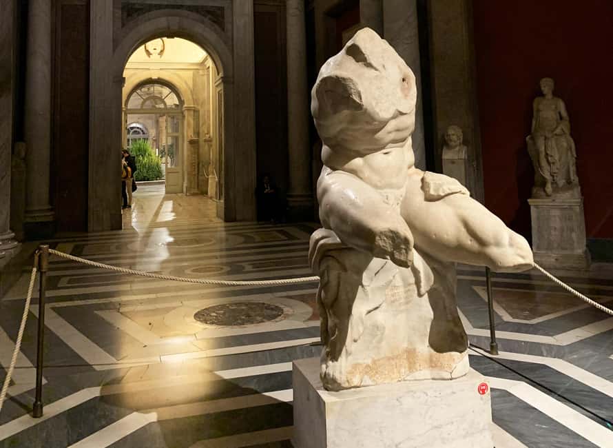 Vatican Museum and Sistine Chapel Tour - Entering the Sistine Chapel Without Losing the Moment